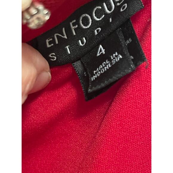 En Focus Studio Shift Mini Dress Beaded Neckline Stretch Bright Red Women's Sz 4 - Picture 3 of 9